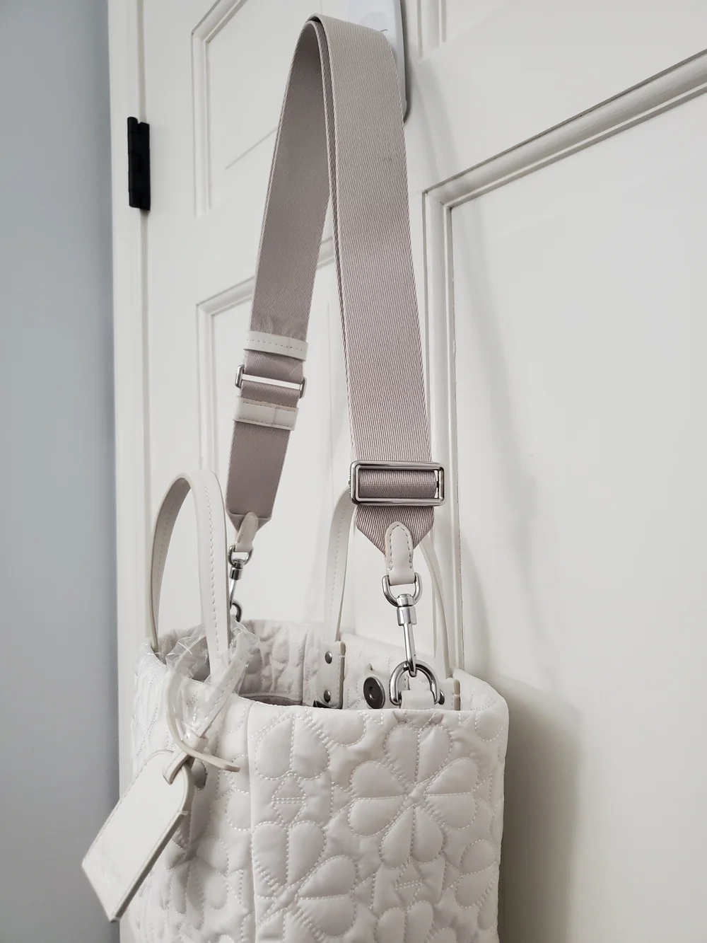 kate spade Tilly White Quilted Small Tote Bag with Detachable Strap. NWT.